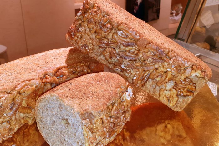 Organic whole wheat bread with walnuts, sesame seeds and anise.